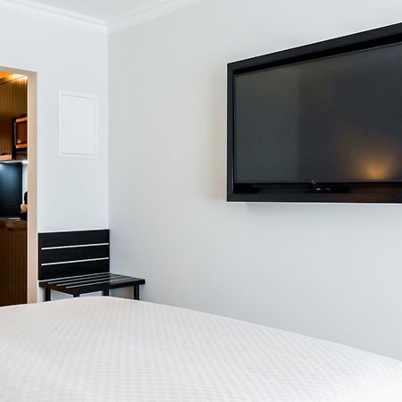 Moderne 1 Zimmer Ferienwohnung Mit Sonnenterrasse Und Parkplatz, In Ruhiger Lage, Nur Wenige Gehminuten Zum Ostsee Sandstrand Scharbeutz Eksteriør bilde
