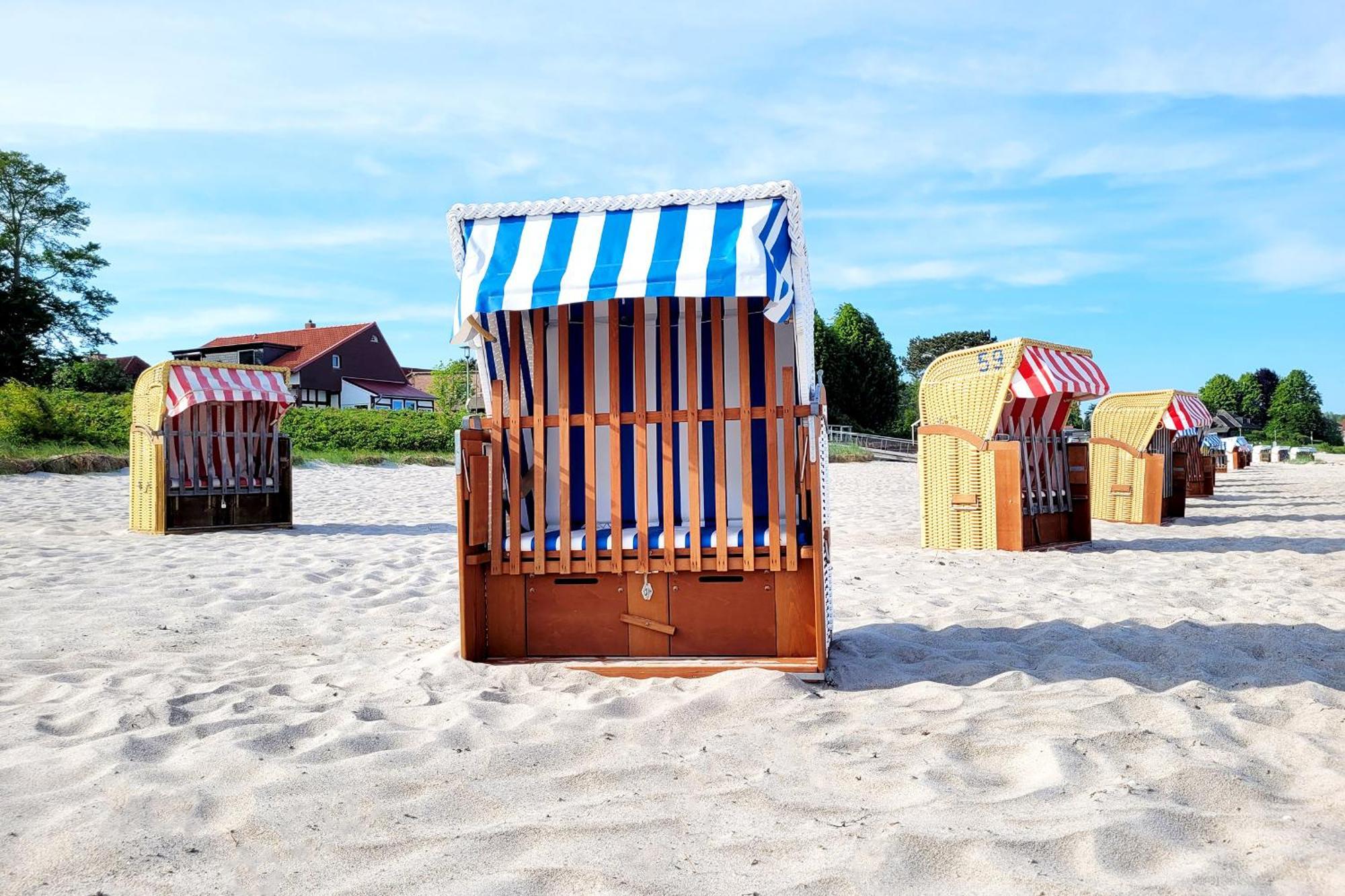 Moderne 1 Zimmer Ferienwohnung Mit Sonnenterrasse Und Parkplatz, In Ruhiger Lage, Nur Wenige Gehminuten Zum Ostsee Sandstrand Scharbeutz Eksteriør bilde